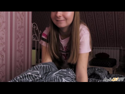 ❤️ Blondie duboko siše svoju drugu prijateljicu i dobiva spermu u usta ❤️❌ Kurve na bs.mailkassa.ru ❌❤
